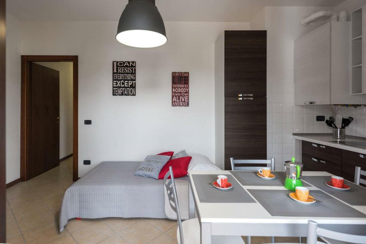 Ortaglia A3 Apartment Torri Del Benaco Exterior photo